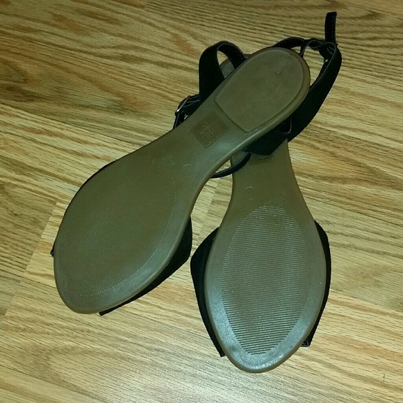 Shoemint Black Sandals - Picture 2 of 2